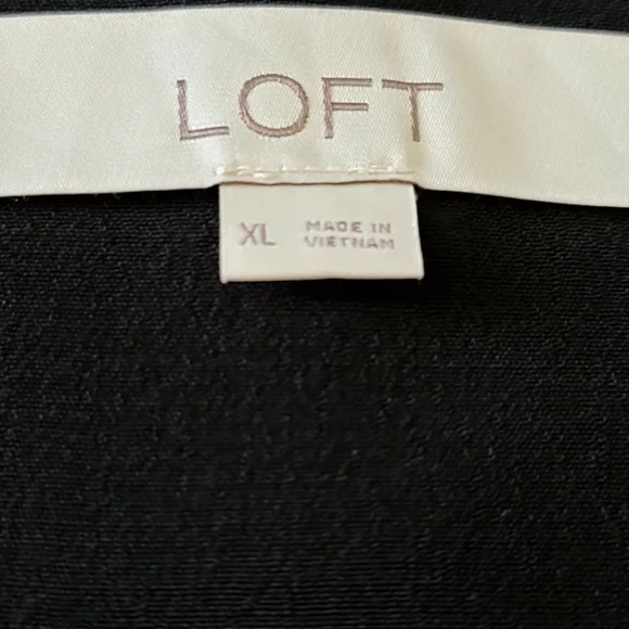Loft sleeveless black top - Picture 2 of 4